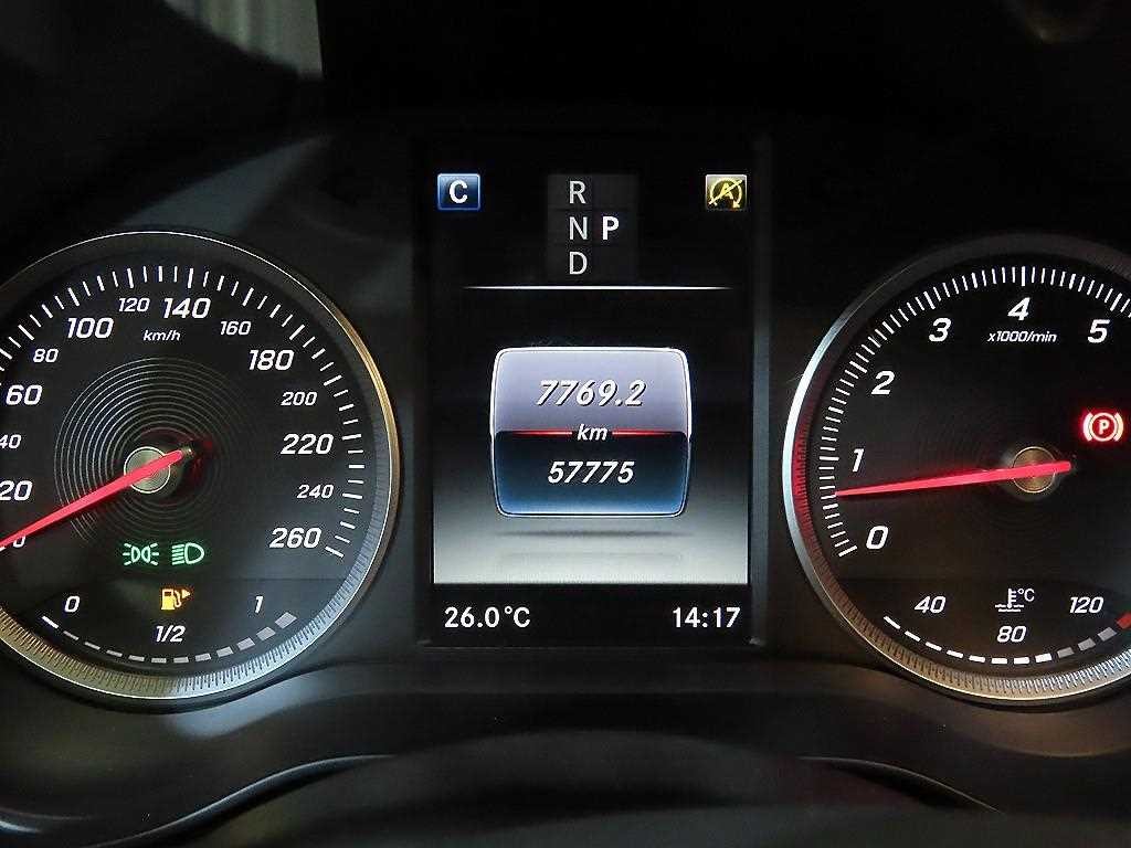 벤츠 C 클래스 C클래스 W205 C200 이미지 9