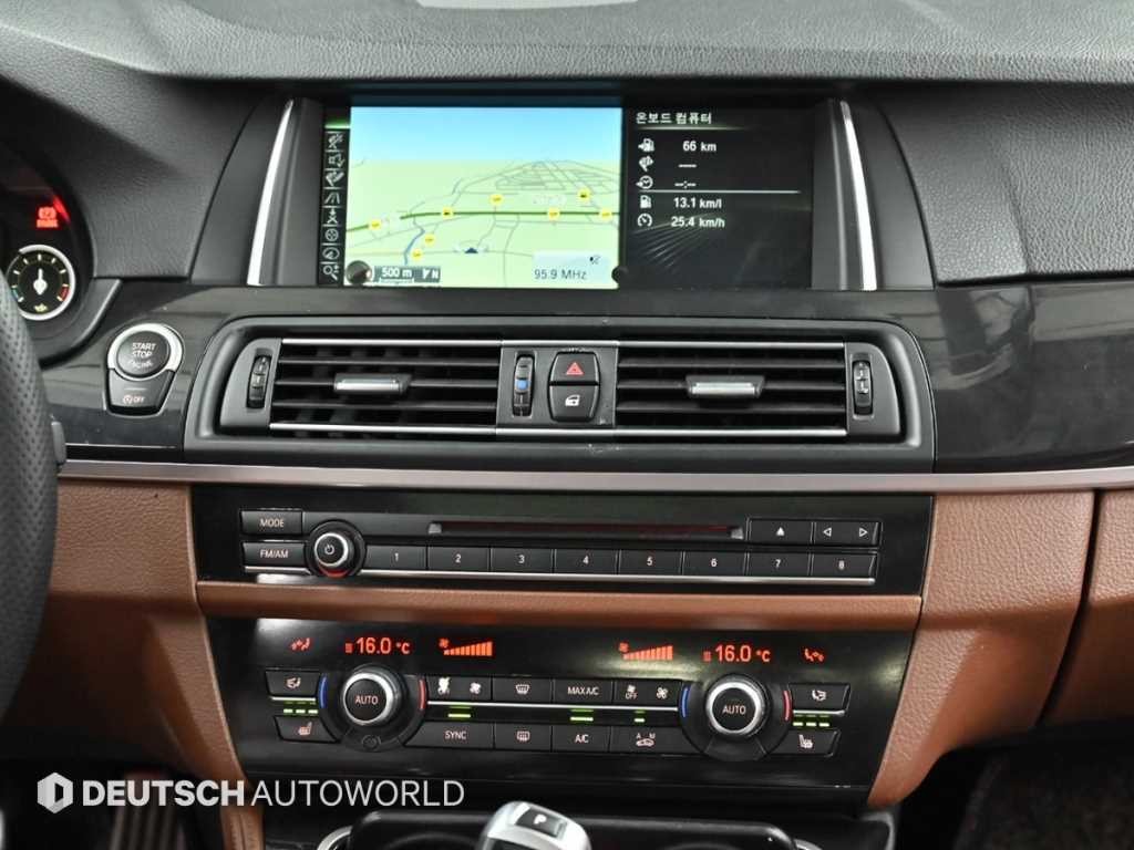 BMW 5시리즈 5시리즈 (F10) 520d 이미지 14
