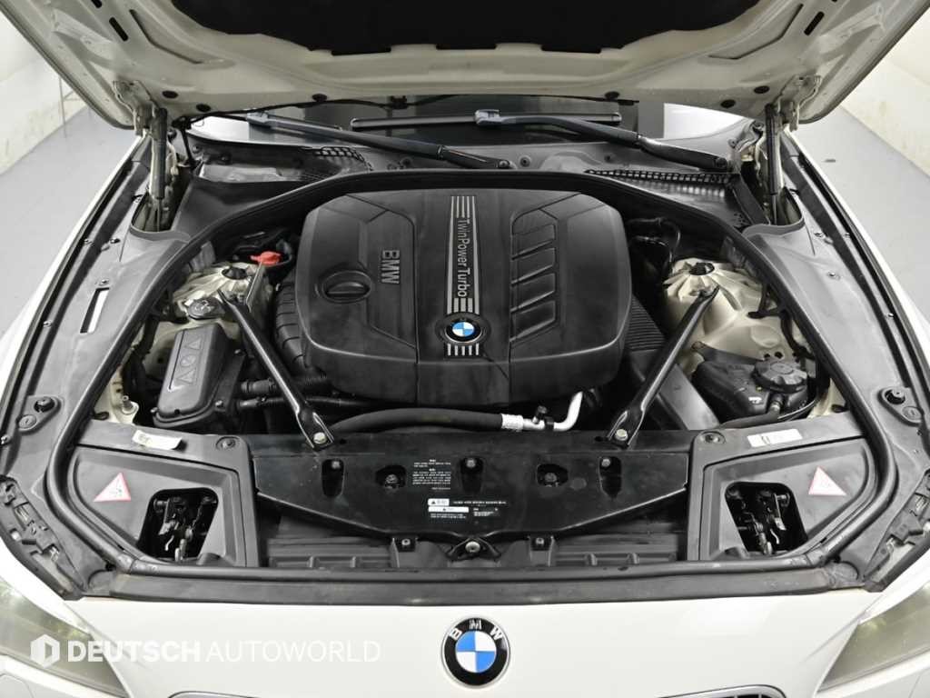 BMW 5시리즈 5시리즈 (F10) 520d 이미지 7