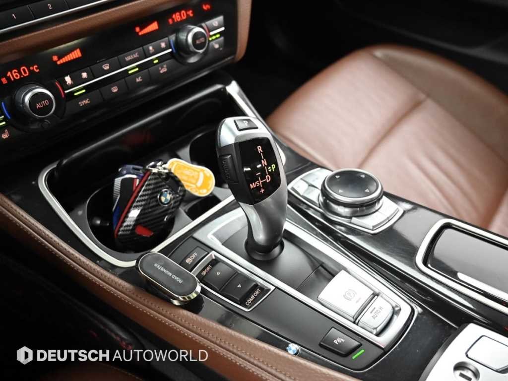 BMW 5시리즈 5시리즈 (F10) 520d 이미지 9