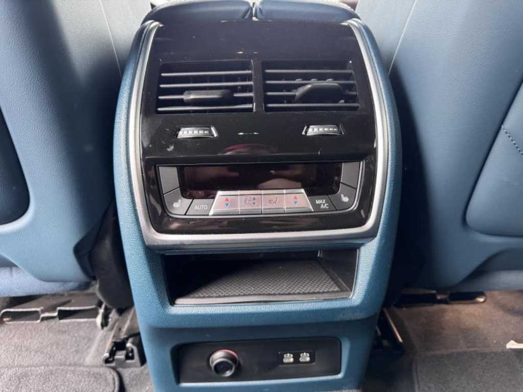 BMW XM XM (G09) 4.4 이미지 18