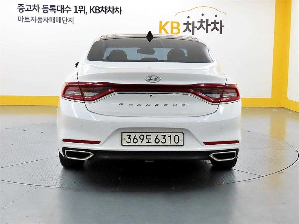 현대 그랜저 그랜저 IG 2.4 GDI 프리미엄 기본형 이미지 3