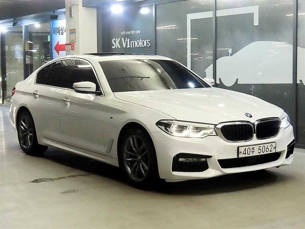 BMW 5시리즈 5시리즈 (G30) 530i M 스포츠 이미지 1