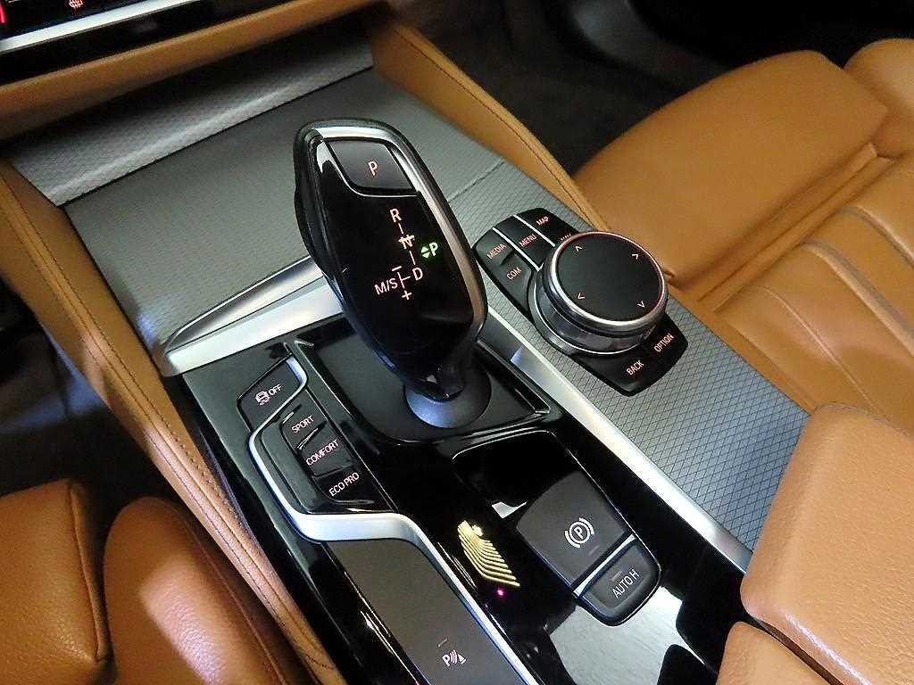 BMW 5시리즈 5시리즈 (G30) 530i M 스포츠 이미지 12