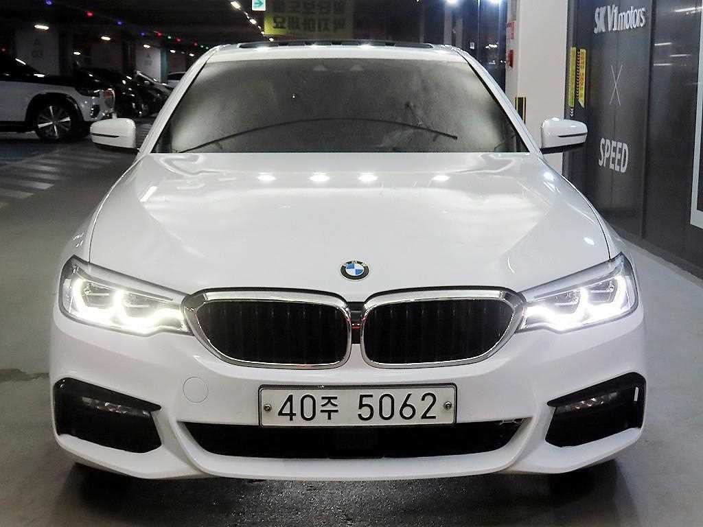 BMW 5시리즈 5시리즈 (G30) 530i M 스포츠 이미지 2