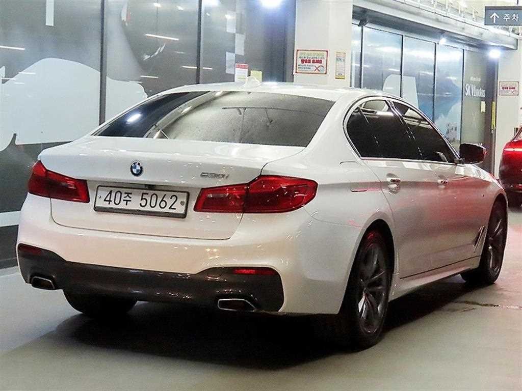 BMW 5시리즈 5시리즈 (G30) 530i M 스포츠 이미지 4