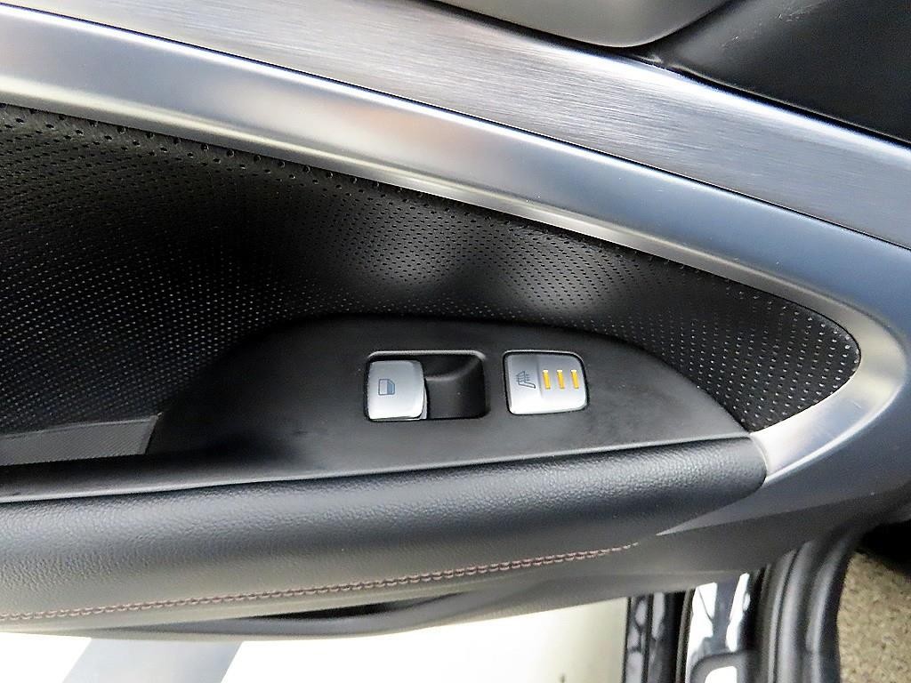 제네시스 G70 2.0T AWD 엘리트 이미지 12