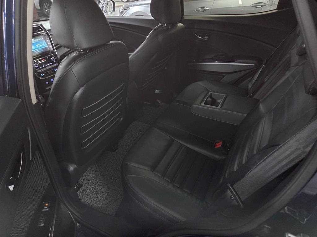 KG모빌리티(쌍용) 티볼리 베리 뉴 티볼리 4WD 가솔린 1.5 V7 이미지 17