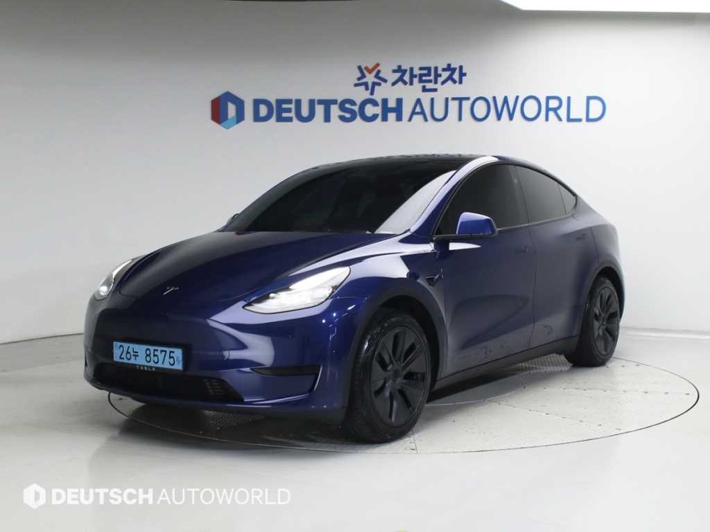 테슬라 모델 Y RWD 이미지 1