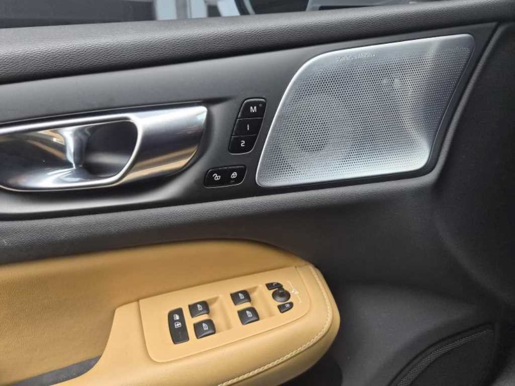 볼보 S60 S60(3세대) B5 얼티메이트 브라이트 이미지 14