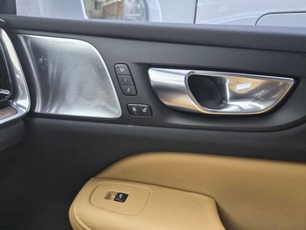 볼보 S60 S60(3세대) B5 얼티메이트 브라이트 이미지 16