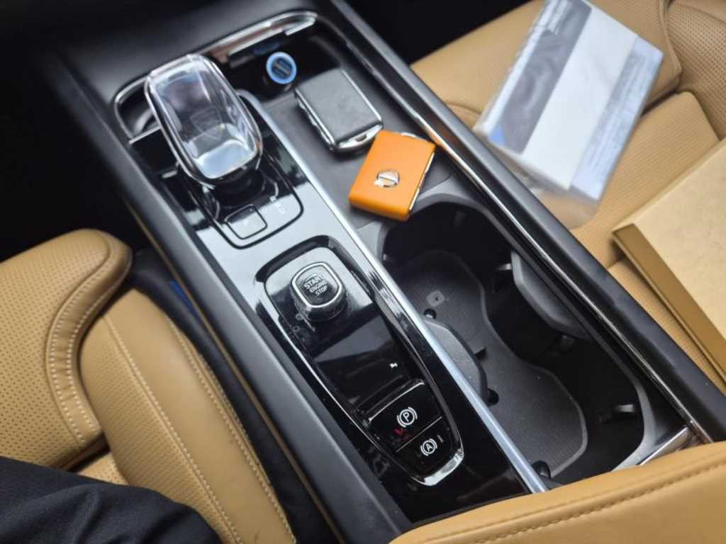 볼보 S60 S60(3세대) B5 얼티메이트 브라이트 이미지 18