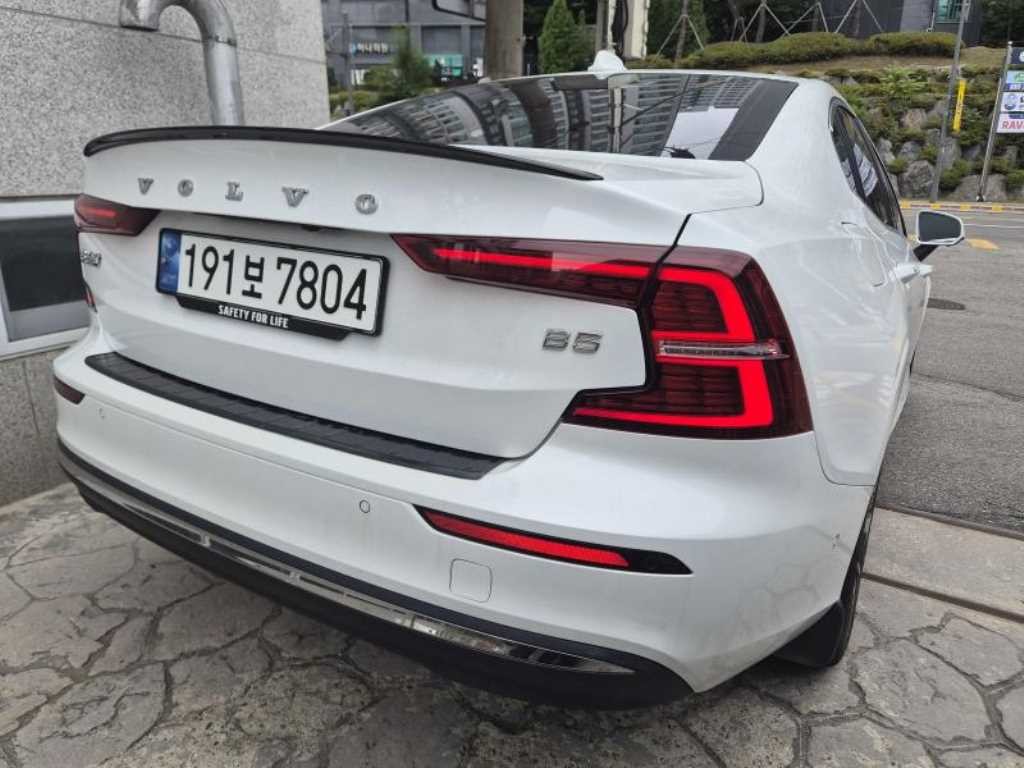 볼보 S60 S60(3세대) B5 얼티메이트 브라이트 이미지 3