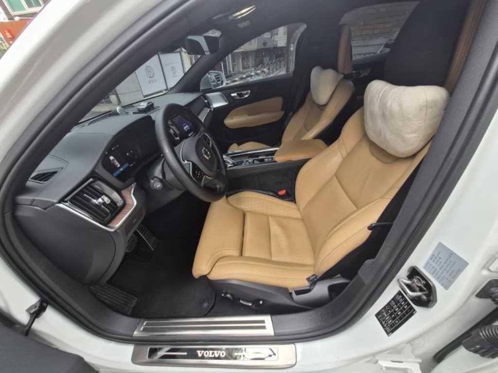 볼보 S60 S60(3세대) B5 얼티메이트 브라이트 이미지 7