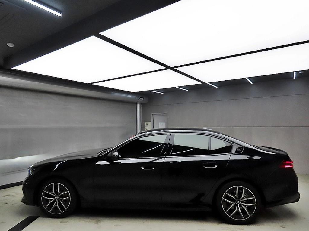 BMW 5시리즈 5시리즈 (G60) 520i 스페셜 에디션 이미지 4