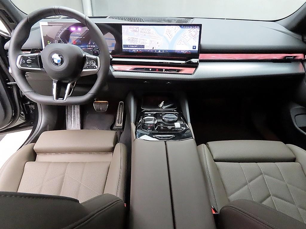 BMW 5시리즈 5시리즈 (G60) 520i 스페셜 에디션 이미지 7