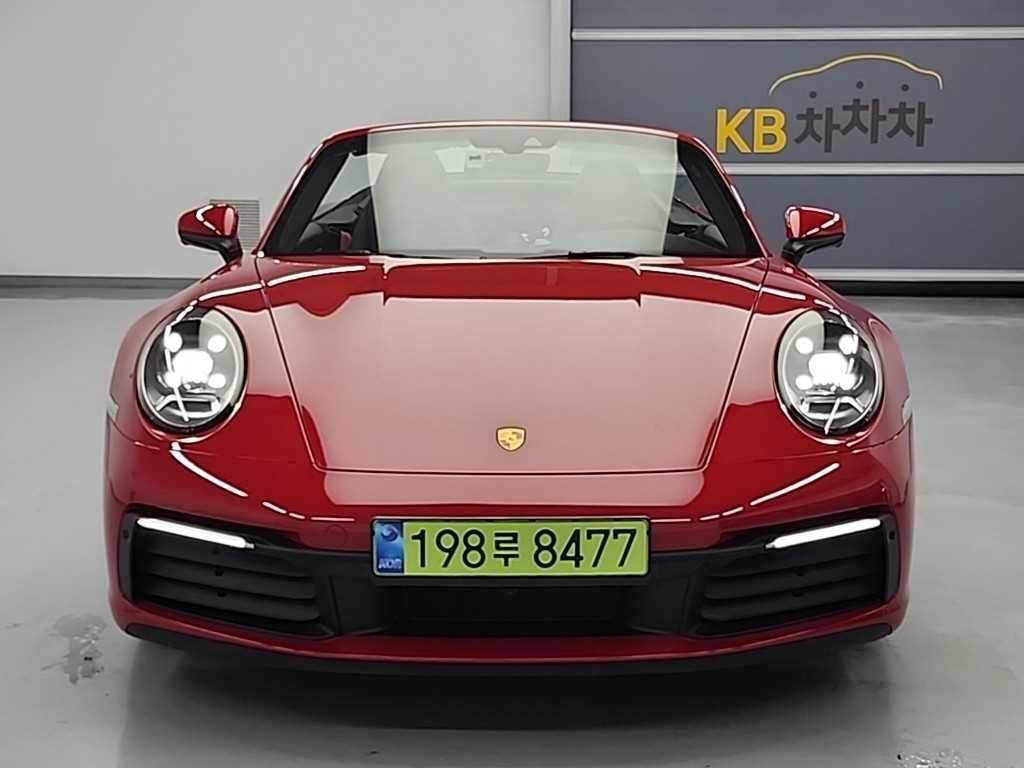 포르쉐 911 911(992) 카레라 4 카브리올레 이미지 2