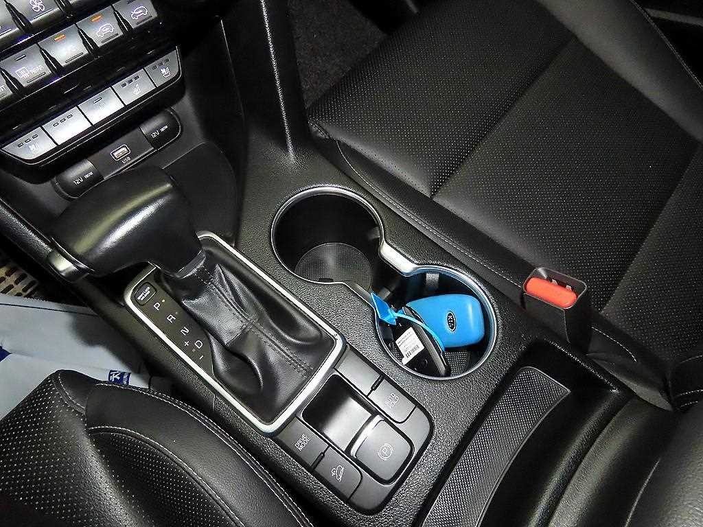 기아 스포티지 스포티지 더 볼드 2.0 디젤 2WD 노블레스 이미지 12