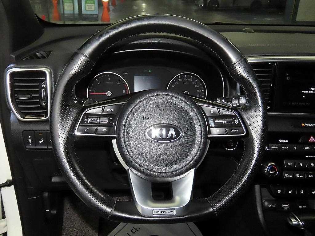 기아 스포티지 스포티지 더 볼드 2.0 디젤 2WD 노블레스 이미지 8