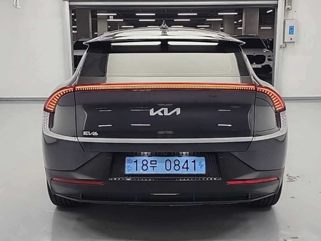 기아 EV6 롱레인지 에어 이미지 3