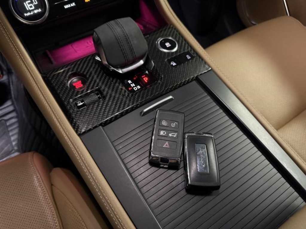 재규어 F-PACE D200 SE 이미지 12