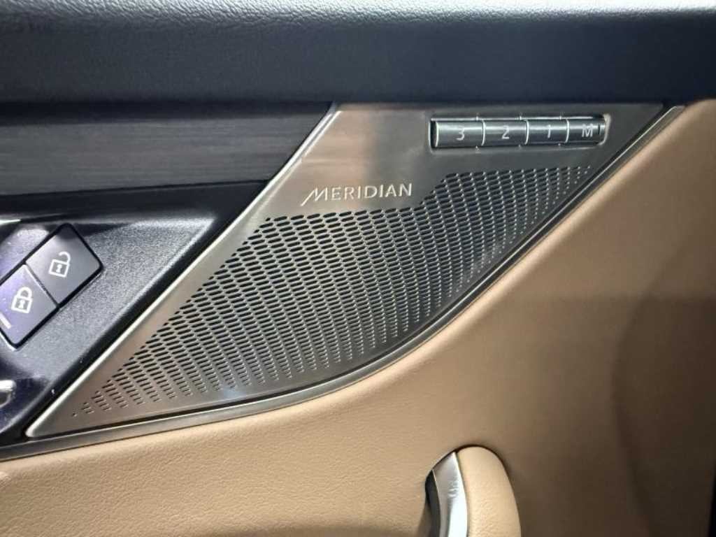 재규어 F-PACE D200 SE 이미지 17