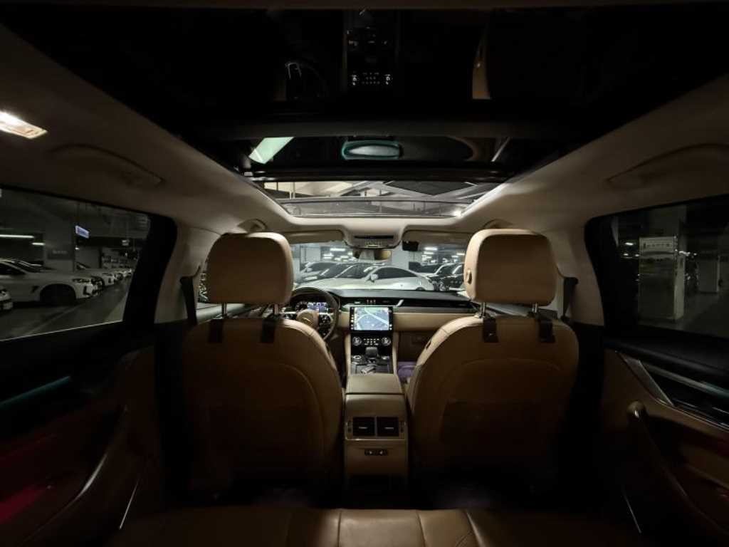 재규어 F-PACE D200 SE 이미지 18