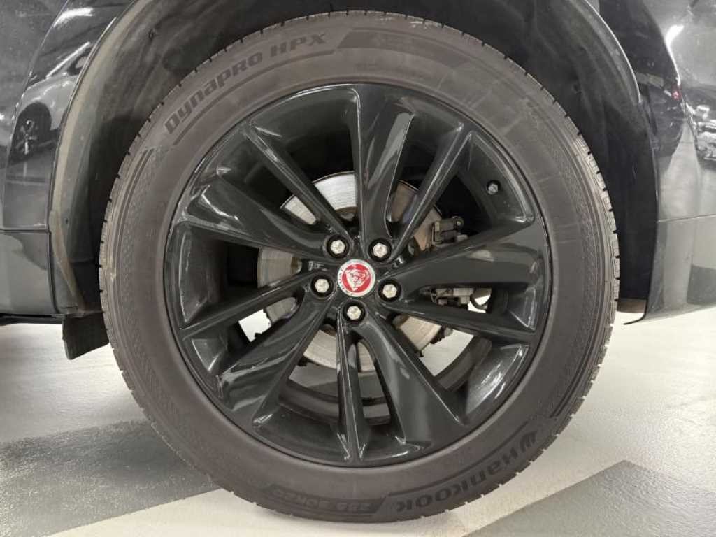 재규어 F-PACE D200 SE 이미지 19
