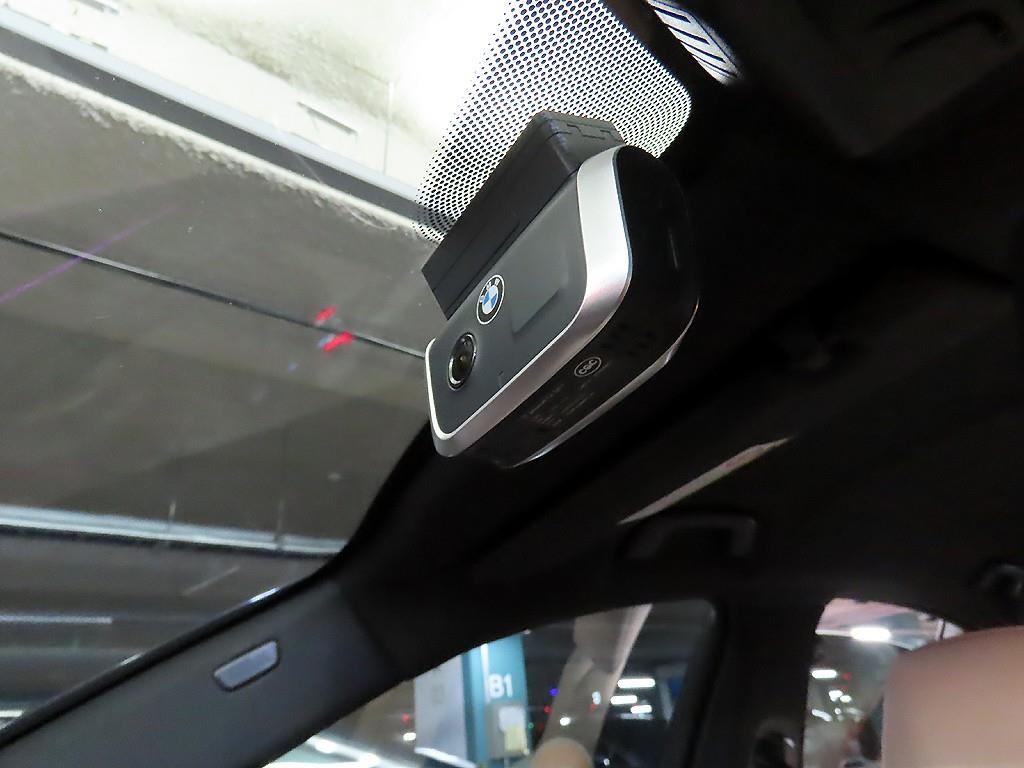 BMW 5시리즈 M5 (F90, F10) M5 세단 이미지 15