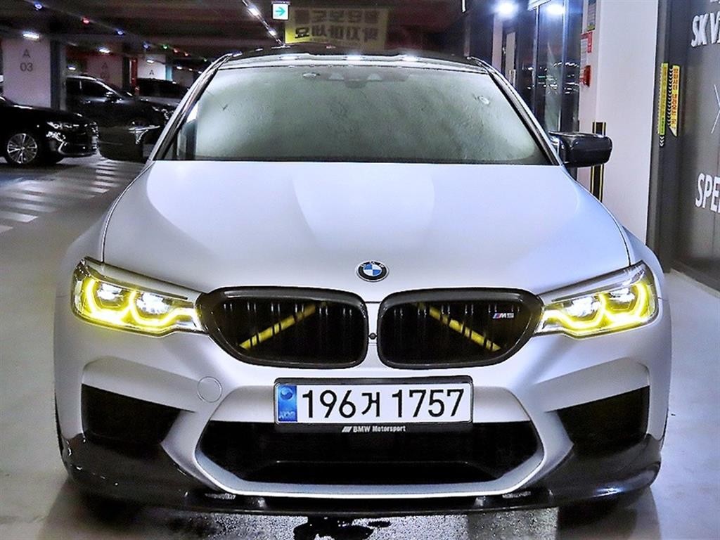 BMW 5시리즈 M5 (F90, F10) M5 세단 이미지 2
