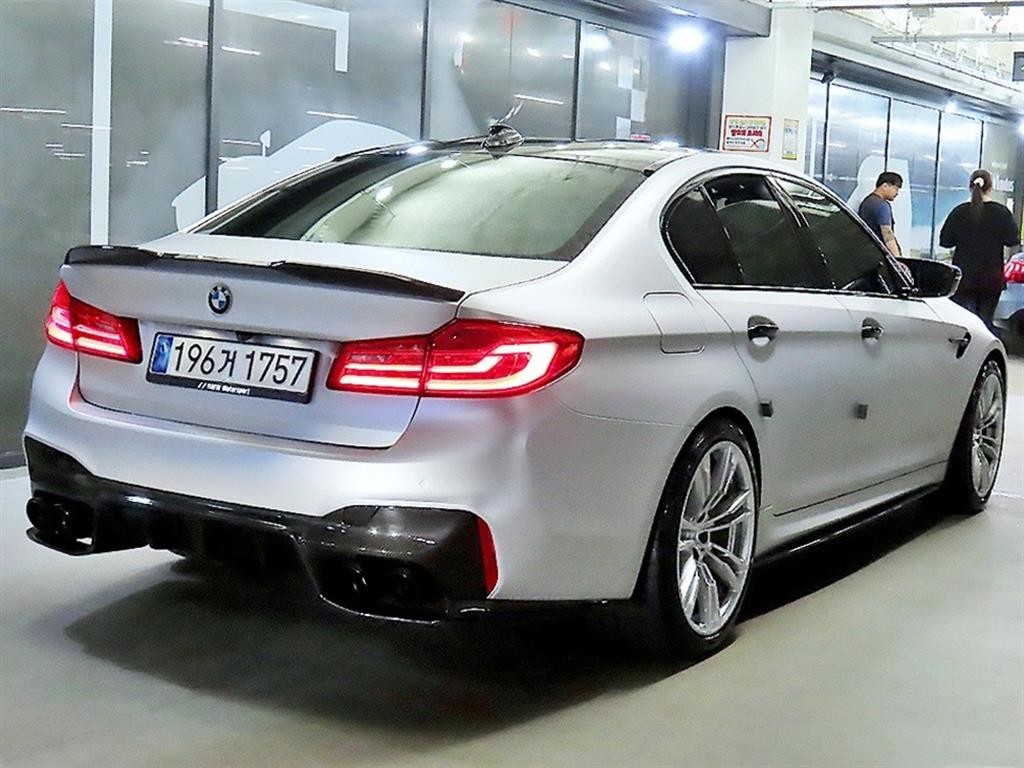BMW 5시리즈 M5 (F90, F10) M5 세단 이미지 4