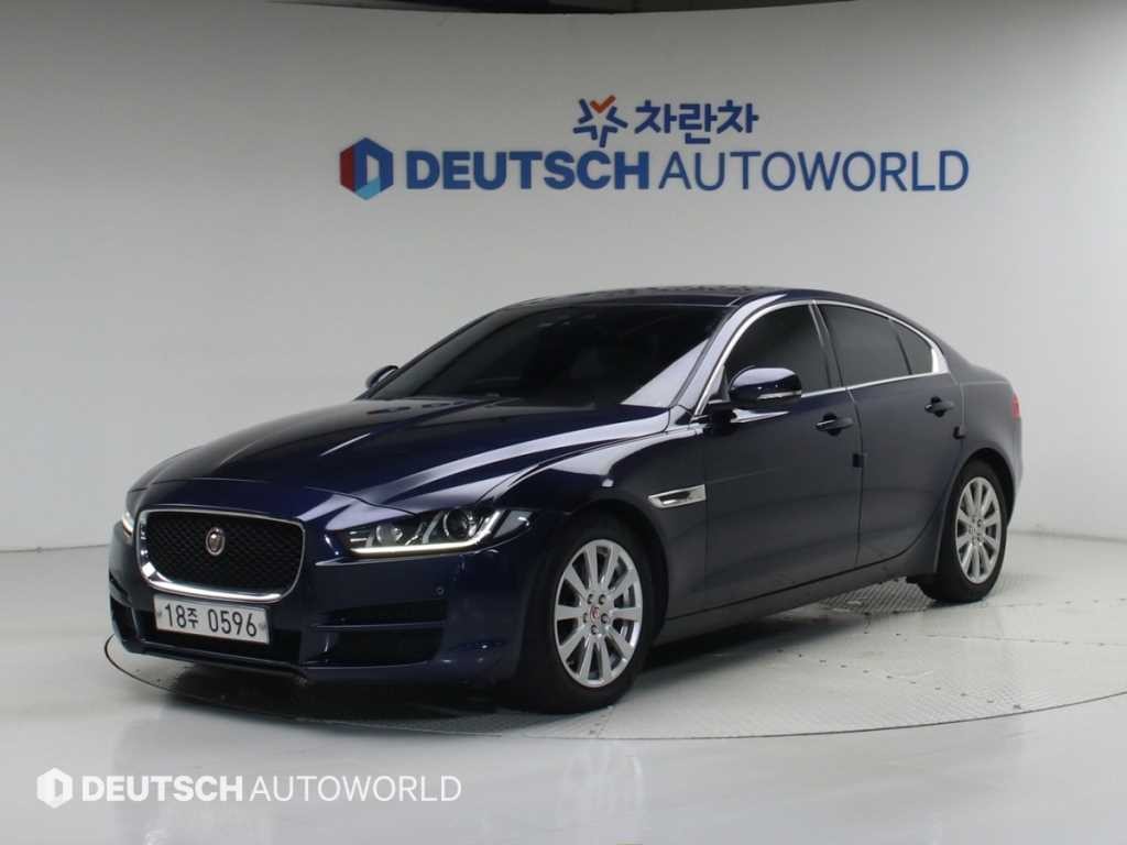 재규어 XE 2.0D 프레스티지 이미지 1