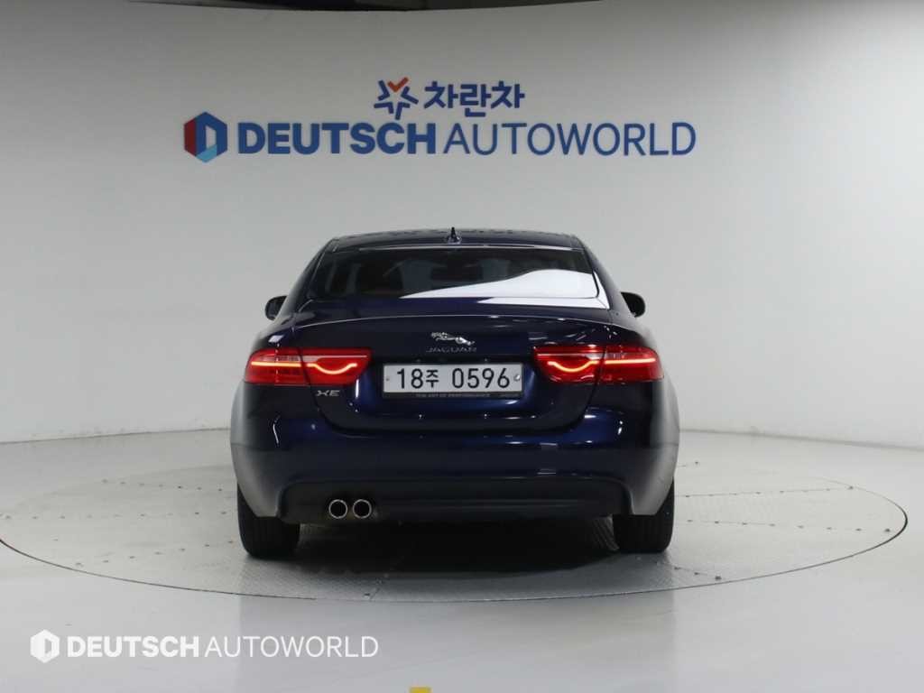 재규어 XE 2.0D 프레스티지 이미지 4