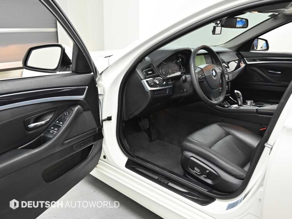 BMW 5시리즈 5시리즈 (F10) 520d xDrive 이미지 11