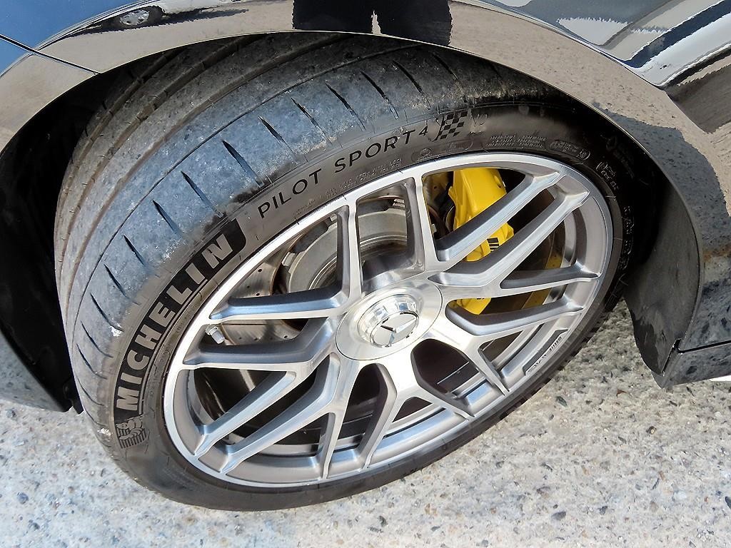 벤츠 AMG GT 4도어 43 4MATIC+ 다이나믹 이미지 20