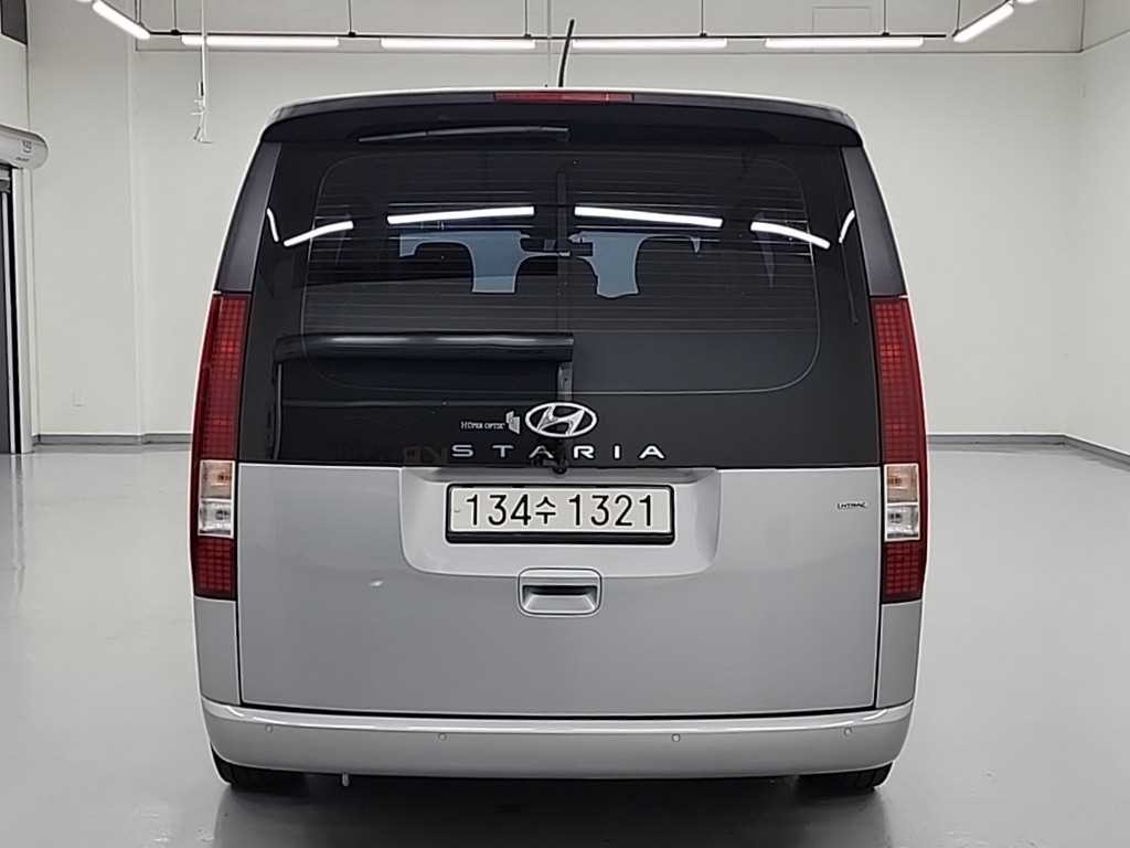 현대 스타리아 4WD 디젤 투어러 모던 9인승 이미지 3