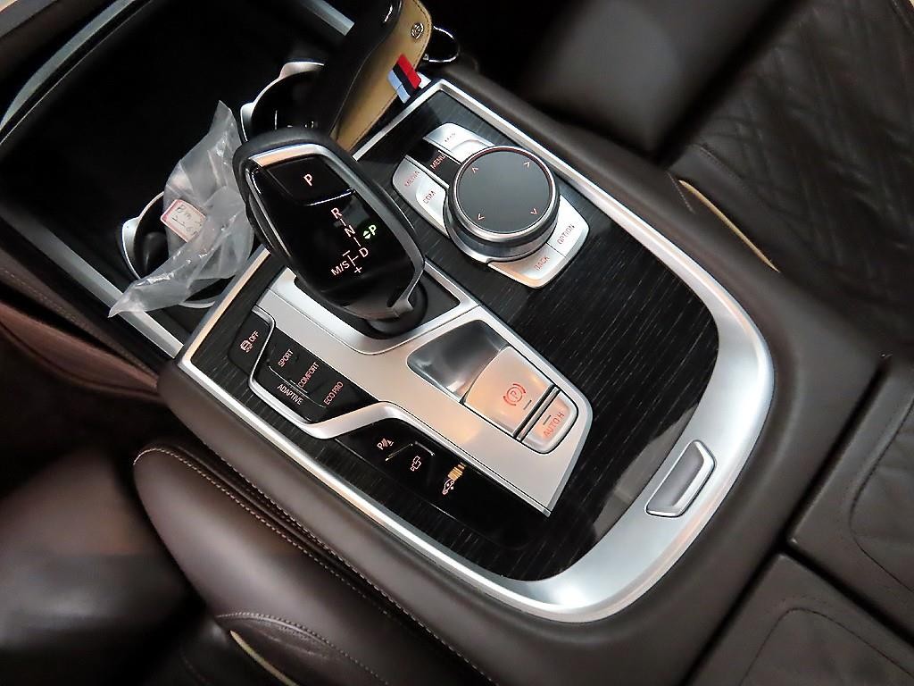 BMW 7시리즈 7시리즈 (G11) 740Li xDrive M SPORT 스포츠 이미지 10