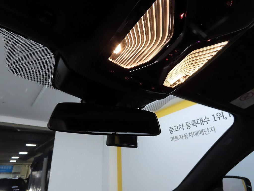 BMW 7시리즈 7시리즈 (G11) 740Li xDrive M SPORT 스포츠 이미지 17