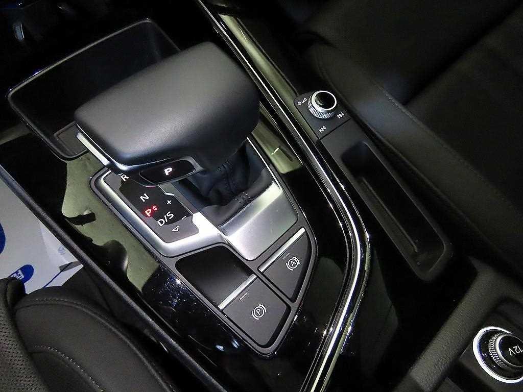 아우디 A4 A4 (B9) 40 TDI 콰트로 프리미엄 이미지 12