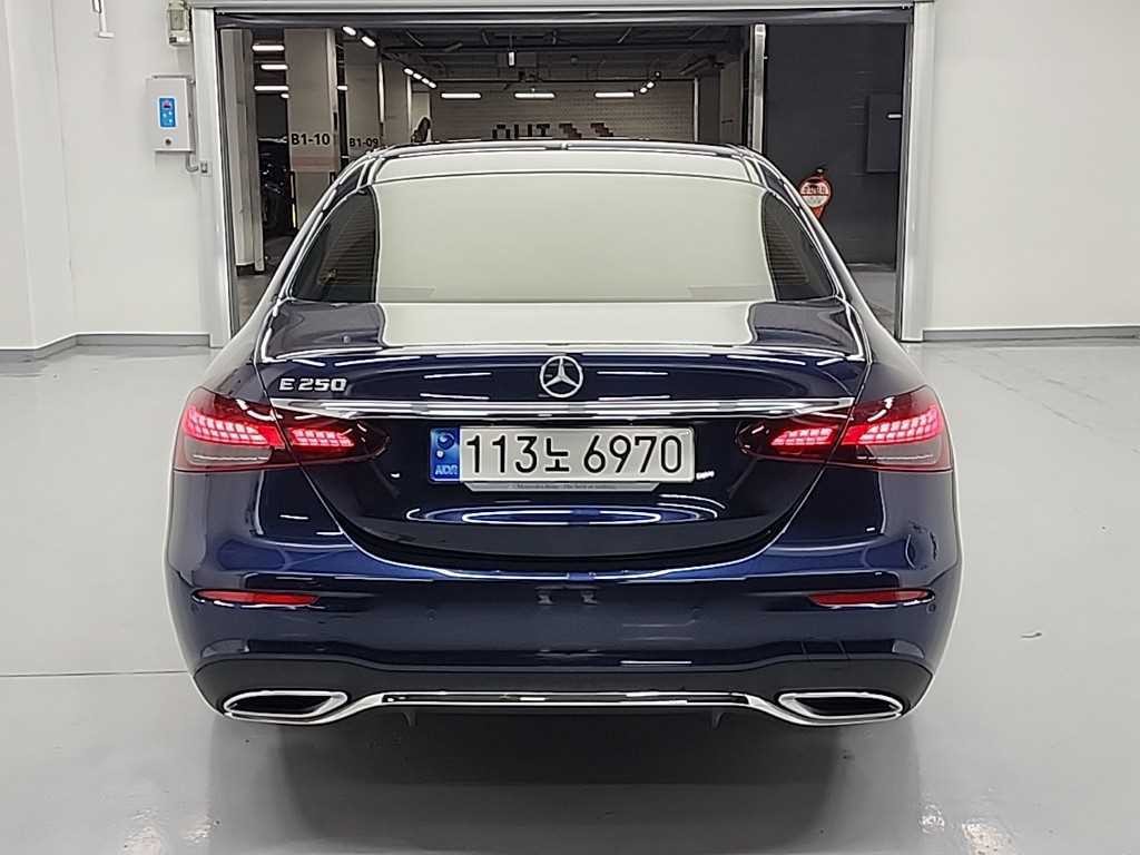 벤츠 E 클래스 E-클래스 W213 E250 AMG Line 이미지 3