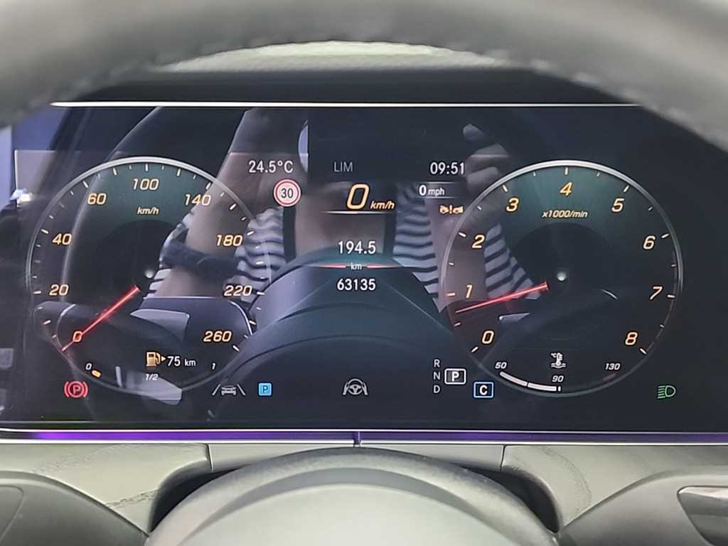 벤츠 E 클래스 E-클래스 W213 E250 AMG Line 이미지 6