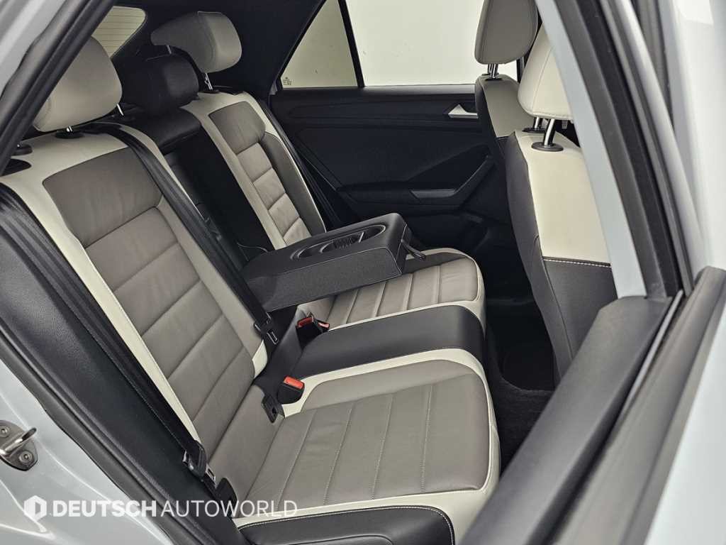 폭스바겐 티록 2.0 TDI 프리미엄 이미지 12