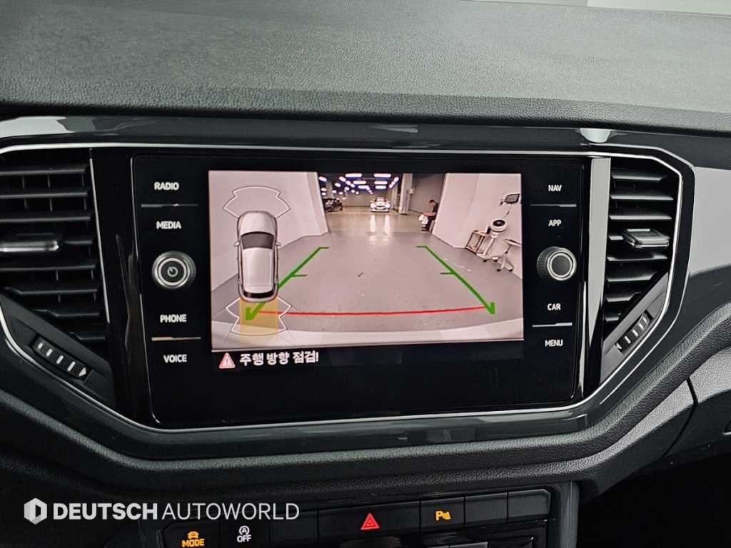 폭스바겐 티록 2.0 TDI 프리미엄 이미지 15