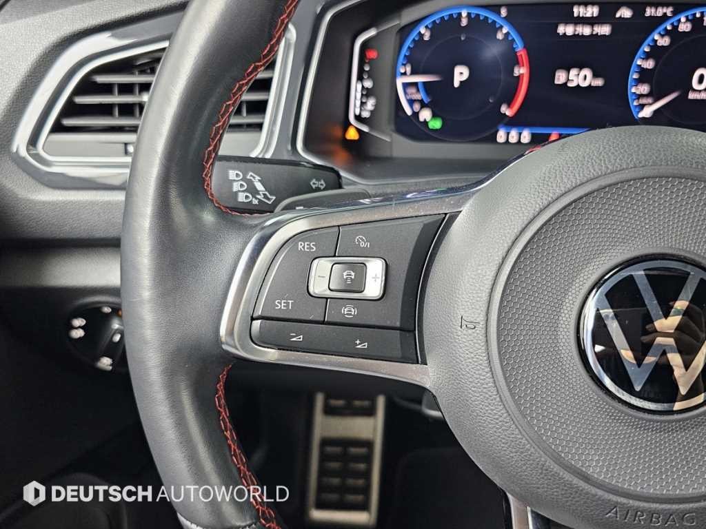 폭스바겐 티록 2.0 TDI 프리미엄 이미지 16