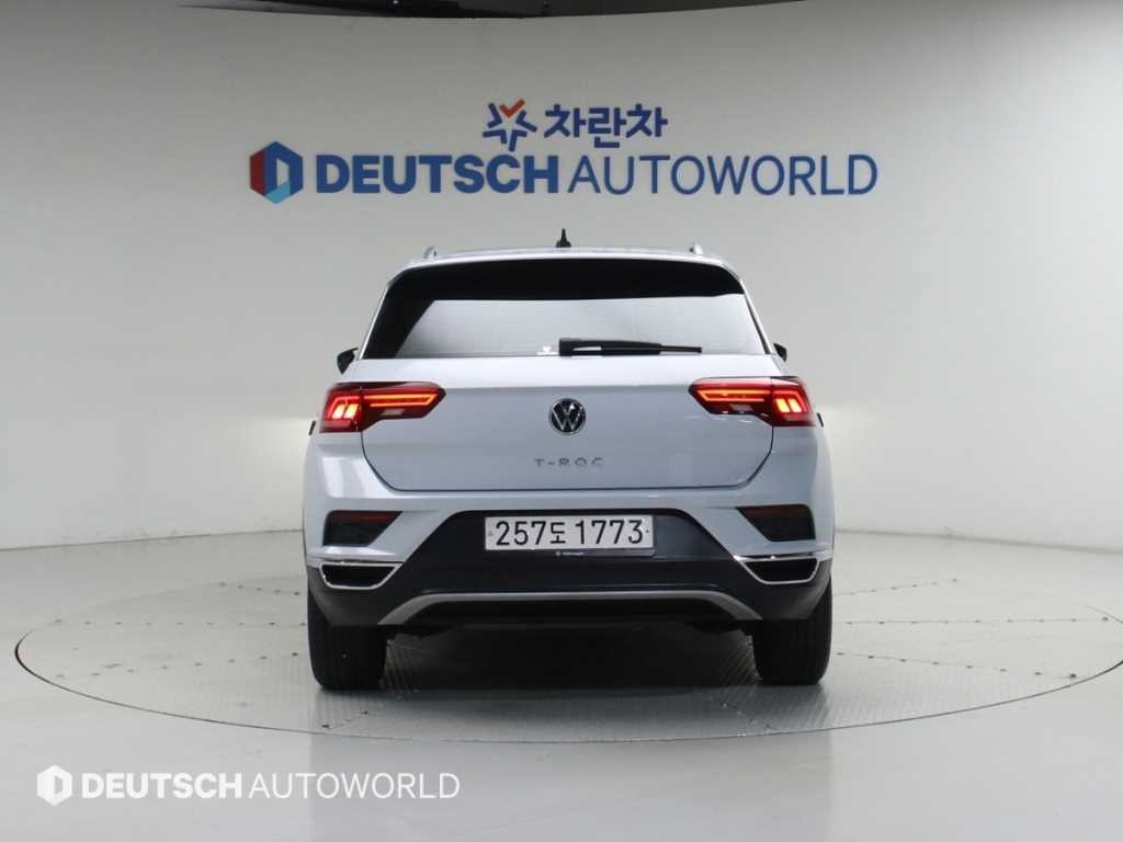 폭스바겐 티록 2.0 TDI 프리미엄 이미지 4
