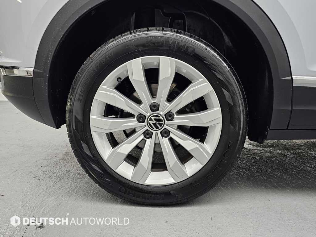 폭스바겐 티록 2.0 TDI 프리미엄 이미지 5