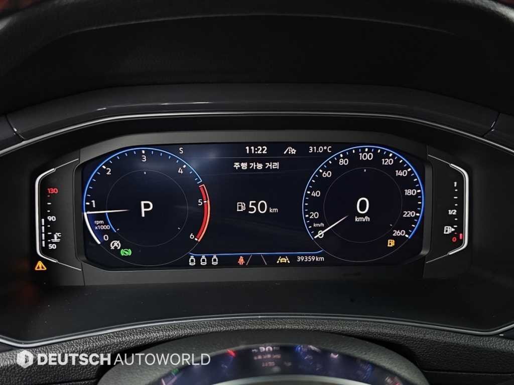 폭스바겐 티록 2.0 TDI 프리미엄 이미지 8