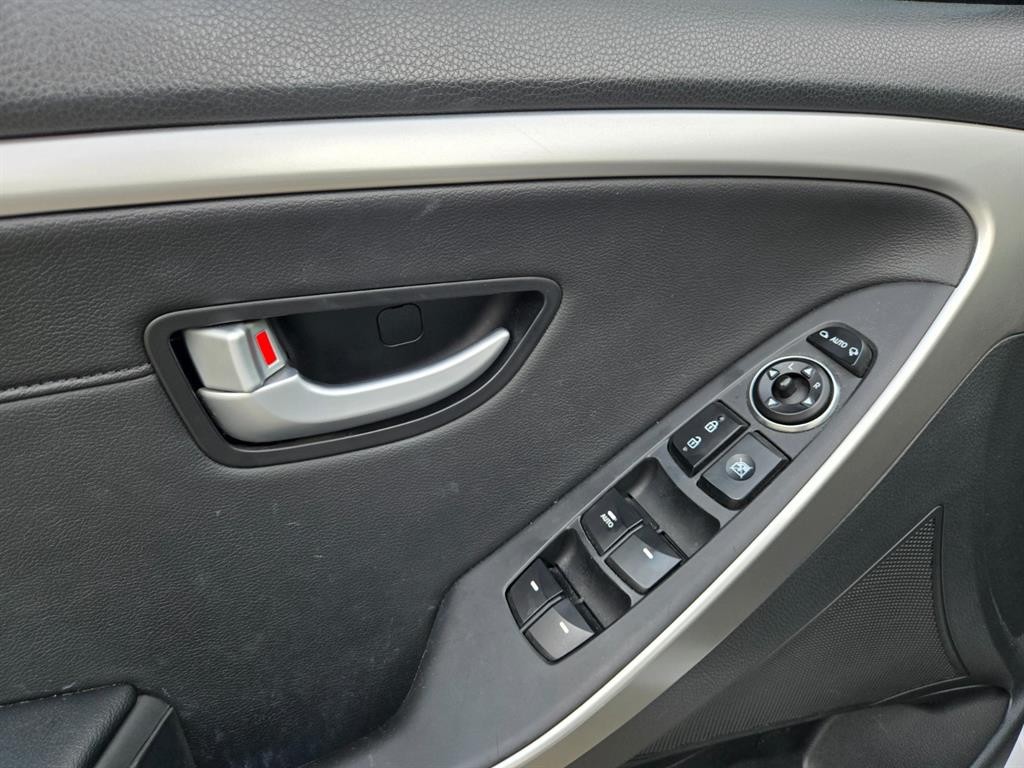 현대 i30 뉴 i30 1.6 VGT PYL 이미지 5