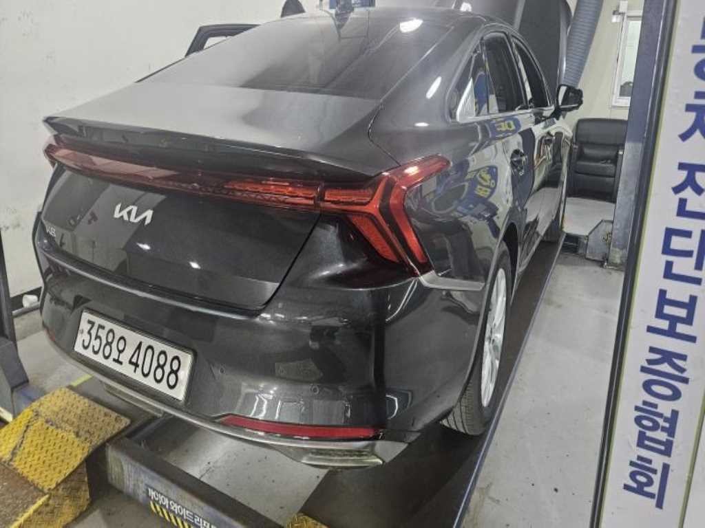 기아 K8 2.5 2WD 노블레스 이미지 2