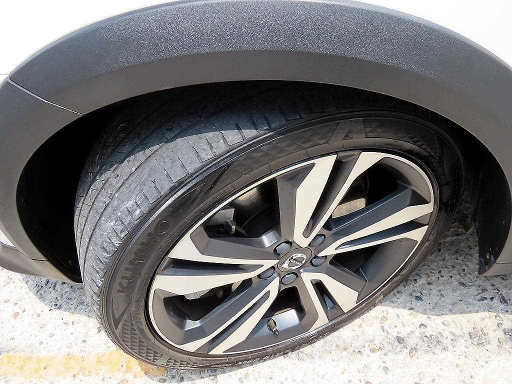볼보 V60 V60 크로스 컨트리 2세대 2.0 T5 프로 AWD 이미지 20